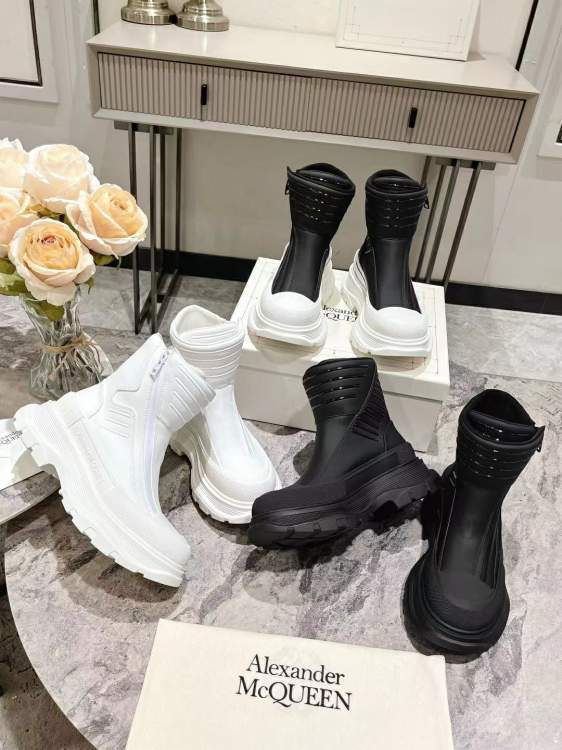 Picture of Alexander McQueen Shoes _SKUAlexanderMcQueensz35-45h080103